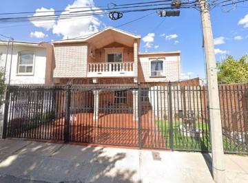 Casa de 4 habitaciones, Chihuahua · Casa con 350 m² Superficie de Terreno, 4 Recámaras en Venta en San Felipe