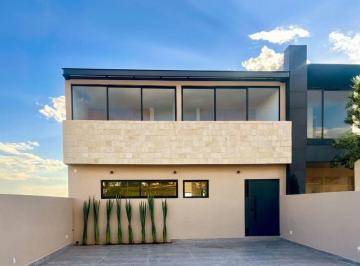 Casa de 4 habitaciones, León · Espectacular Casa Nueva con 4 Habitaciones en Venta, en Lomas Punta del Este, Habitación en Pb.