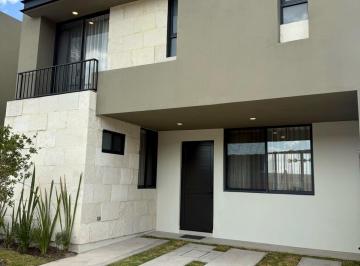 Casa · 157m² · 4 Recámaras · 2 Estacionamientos · Casa Charlotte en Zibatá Querétaro