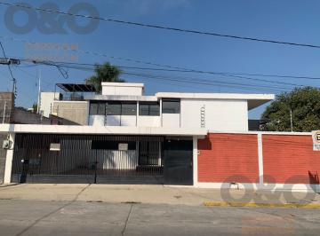 Casa · 515m² · 5 Recámaras · 5 Estacionamientos · Casa en Venta en Arbide, León Gto
