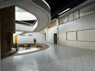Local comercial · 61m² · 70 Estacionamientos · Local Renta Plaza Cascada Villahermosa