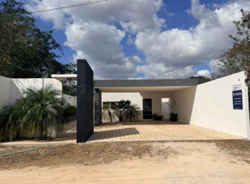 Casa de 2 habitaciones, Conkal · A La Venta Residencia de Una Sola Planta en Conkal