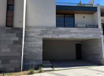 Casa de 3 habitaciones, San Luis Potosí · Casa en Venta en Alto Lago Residencial, San Luis Potosi