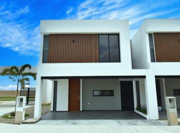 Casa de 3 habitaciones, Centro · Casa en Venta Fraccionamiento Real de Palmas