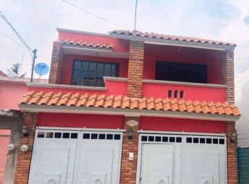 Casa de 3 habitaciones, Toluca · Casa Remodelada, con Ampliación y Salida Rápida a Cdmx en Villas Santín