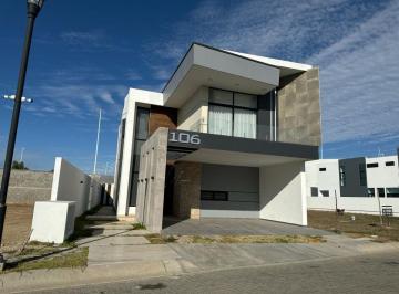 Casa de 4 habitaciones, Mazatlán · Casa en Venta en Paraiso Marina