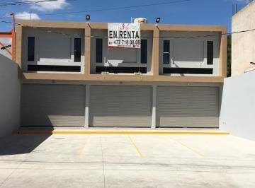 Local comercial · 72m² · 2 Estacionamientos · Locales Comerciales Renta Blvd Hermenegildo Bustos