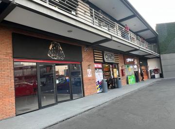 Local comercial · 69m² · 50 Estacionamientos · En Renta Local Comercial (4) Plaza El Punto Toluca Estado de México - (4)