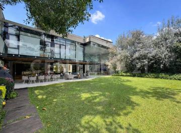 Casa · 1050m² · 5 Recámaras · 12 Estacionamientos · Casa Inteligente de Lujo en Jardines del Pedregal | Doble Acceso y Gran Terreno