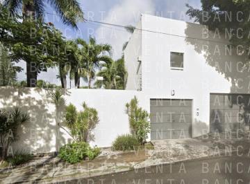 Casa de 5 habitaciones, Cuernavaca · Excelente Propiedad Para El Descansoen La Ciudad de La Eterna Primavera.