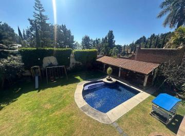 20cb2c16ef136ac9e99e642fedea1c09379f48d735059a632ab8f53075def666 · Casa en Venta, Zona Norte Cuernavaca, Vigilancia