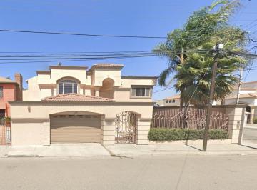 Casa de 5 habitaciones, Tijuana · Casa en Venta Hermosa y Grande en Otay Tijuana