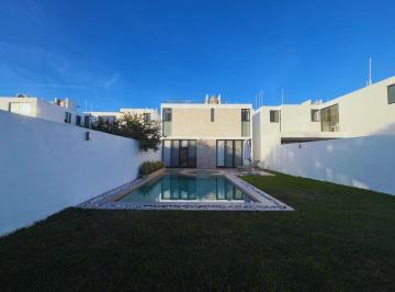 Casa de 3 habitaciones, Mérida · Casa con Panales Solares en Privada de Cholul