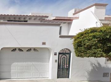 Casa de 3 habitaciones, Mazatlán · En Una de Las Mejores de Mazatlan, Compra Hoy Esta Hermosa Casa Aprovecha Hoy