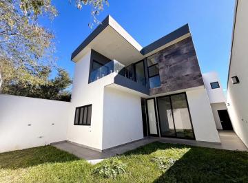 download (16).png · Casa en Venta Aysso Carretera Nacional