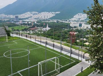 Terreno / Lote · 350m² · Terreno en Venta en Carretera Nacional Loma Bonita - Zona Sierra Alta, Monterrey, N. L.