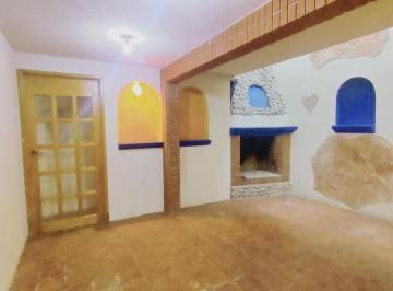 Casa · 200m² · 4 Recámaras · 1 Estacionamiento · Casa Sola Renta Cerca de Iuvyc Metepec