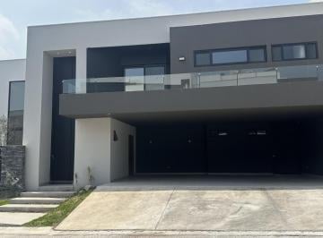 Casa · 364m² · 4 Recámaras · 3 Estacionamientos · Casa en Venta en Bosques de Las Misiones Encino, Carretera Nacional, Santiago, Nuevo León