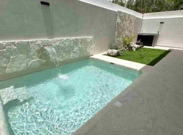 Casa de 4 habitaciones, Benito Juárez · Casa en Venta – Vía Cumbres, Cancún