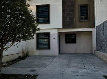 Casa de 3 habitaciones, Arteaga · Casa en Renta en Valle Oriente
