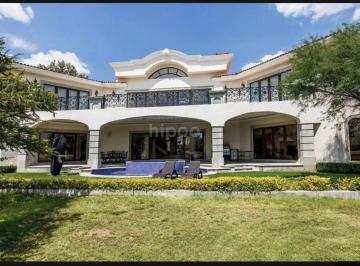 Casa de 5 habitaciones, Querétaro · Casa en Venta en El Campanario, Qro