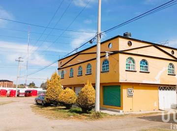 Casa · 216m² · 3 Recámaras · 1 Estacionamiento · Casa en Venta Ciudad Sagun 4 Locales, 2do Pido Departamento Frente Seguridad Publica