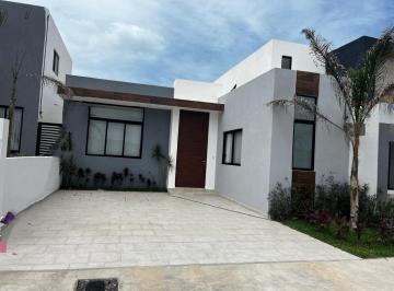 Casa · 92m² · 2 Recámaras · 2 Estacionamientos · Casa - Fraccionamiento Lomas del Mediterráneo