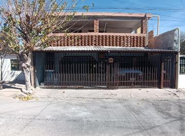 Casa · 231m² · 3 Recámaras · 2 Estacionamientos · Casa Al Norte de La Ciudad de Chihuahua, Chih.