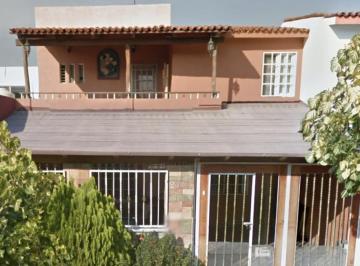 Casa de 2 habitaciones, Manzanillo · Adquiere Una Gran Propiedad Menos de 40 Min de La Playa de Manzanillo