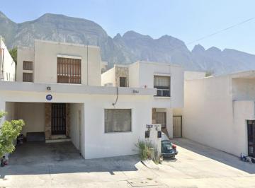 Casa de 3 habitaciones, Santa Catarina · H E R m o S a C a S a E N S a N T Ac a T a R I N A, C U E N T a C o N 3 a m P L I a Sr E C Á m a