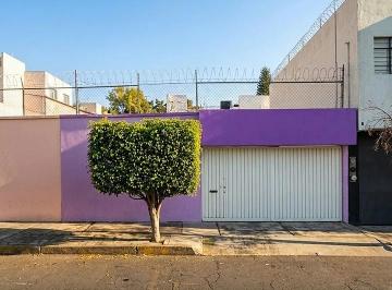 Casa de 3 habitaciones, Benito Juárez · Casa en Venta, en Una Zona de Gran Plusvalia en La Benito Juarez, Cdmx.