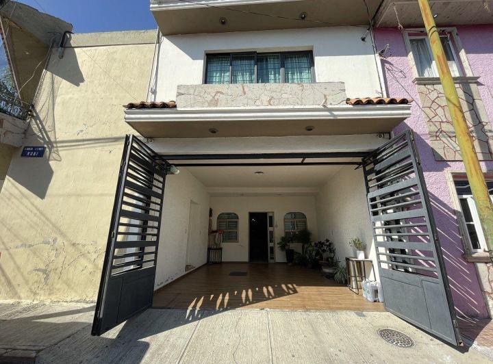 Casa · 151m² · 3 Recámaras · 2 Estacionamientos