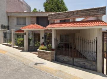 Casa de 4 habitaciones, Atizapán de Zaragoza · Casa en Venta. Fracc. Las Arboledas. Atizapán. Edomex