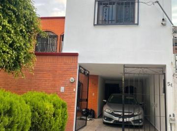 Casa de 4 habitaciones, Querétaro · Casa en Venta en Qro Col Cimatario