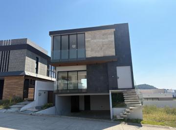 Casa · 305m² · 4 Recámaras · 2 Estacionamientos · Casa - Punta Tiburón