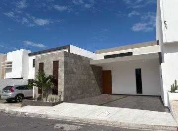 Casa · 133m² · 3 Recámaras · 2 Estacionamientos · Casa - Fraccionamiento Lomas de La Rioja