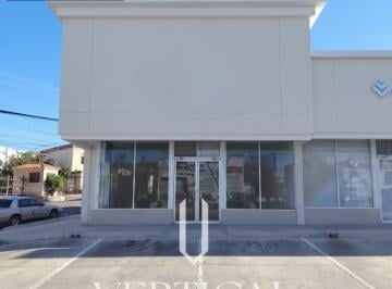 Local comercial · 83m² · 1 Recámara · 6 Estacionamientos · Local en Colinas del Valle