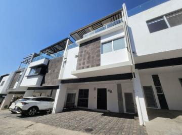 Casa de 3 habitaciones, Zapopan · Se Vende Hermosa Casa en Bosque Encantado - Los Robles