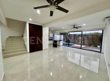 Casa · 176m² · 3 Recámaras · 2 Estacionamientos · Casa en Renta Residencial Aqua - Av Huayacan