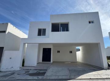 Casa · 325m² · 3 Recámaras · 2 Estacionamientos · Casa en Venta en Fraccionamiento Mítica Residencial, Monterrey