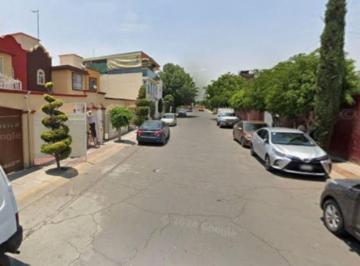 Casa de 3 habitaciones, Ecatepec de Morelos · Casa en Venta, Colonia Fraccionamiento Las Américas, por Remate, Excelente Oportunidad de Inversión
