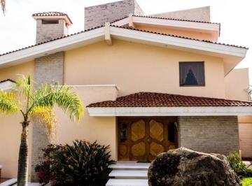 Casa de 4 habitaciones, Zapopan · Casa en Venta en Bugambilias