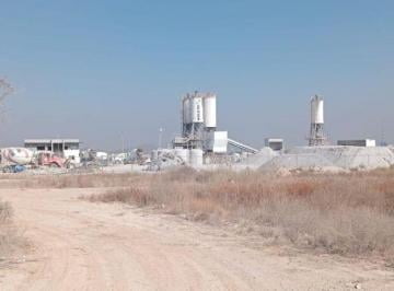 Terreno / Lote , Saltillo · Terreno Industrial en Venta en Derramadero (Parque Santa Fe)