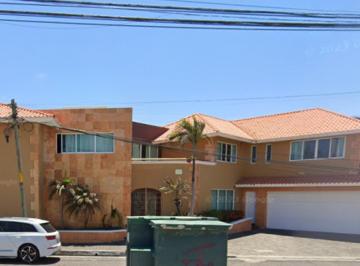 Casa de 6 habitaciones, Boca del Río · Casa en Venta. Fracc. Costa de Oro. Boca del Río, Veracruz