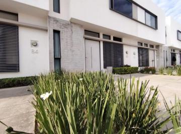 Casa en condominio de 3 habitaciones, San Pedro Tlaquepaque · Casa en Venta en La Bella Residencial