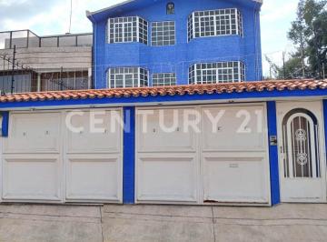 Casa · 350m² · 4 Recámaras · 3 Estacionamientos · Casa en Venta en Campestre Coyoacán Coyoacán Cdmx