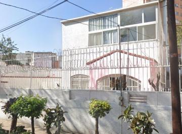 Casa de 3 habitaciones, Alvaro Obregón · Casa en Venta en Colonia Guadalupe Inn, Álvaro Obregón. Aaca
