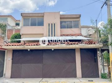 Casa · 193m² · 4 Recámaras · 3 Estacionamientos · Casa en Venta en Valle del Sol