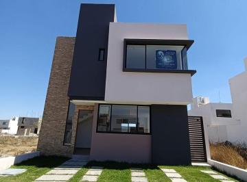 Casa · 167m² · 3 Estacionamientos · Casa en Fraccionamiento Viu Panorama