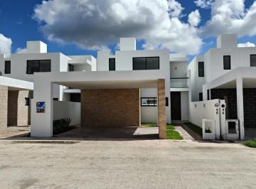 1 · Casa en Venta Privada con Amenidades en Gran San Pedro Cholul Merida Yucatan